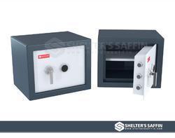 होटल लॉकर