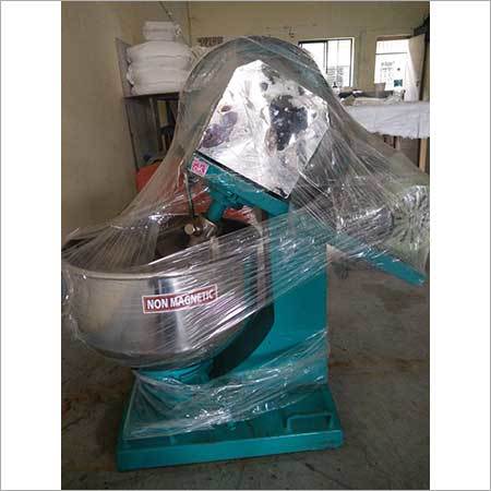 गूंधने की मशीन