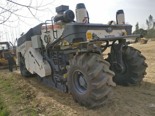 Wirtgen WR 240 Service