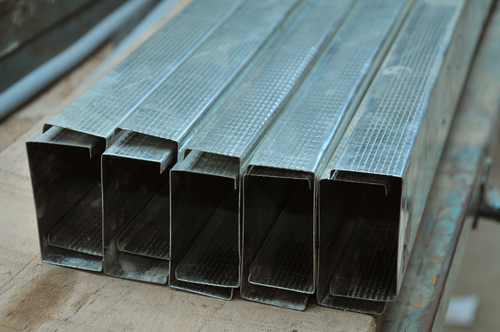 POP Main Ceiling Channel - Galvanized Steel, Various Sizes and Customizable Thickness | Smooth Surface Finish, High Rust Resistance, High Temperature Endurance