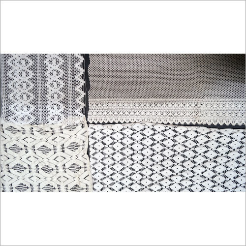 होज़ियरी फैब्रिक लेस