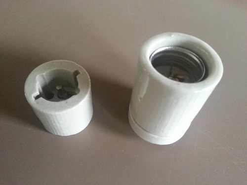 Ceramic Lamp Holder - 30mm Height, 40mm Diameter, 5a, 220v, Temperature 100â°c | Abrasion Resistant, Accurate Dimensions, Durable Material, Easy Installation, Reliable Performance, Sturdy Design