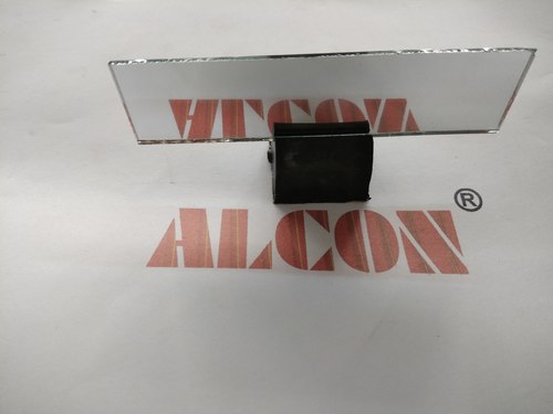 स्ट्रिप के साथ व्हाइट प्लेन मिरर