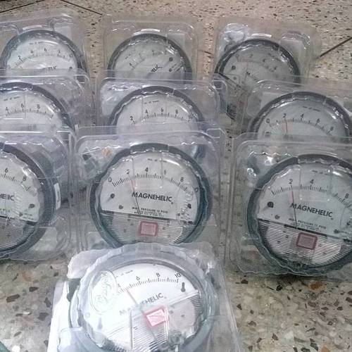 ड्वायर यूएसए मैग्नेहेलिक गेज 0 से 125 एमएम डब्ल्यूसी