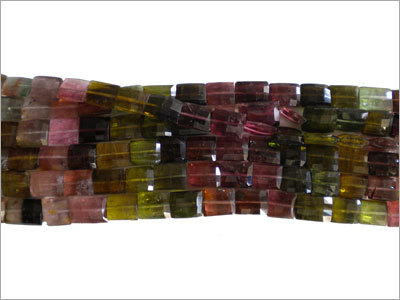 टर्मलाइन चिकलट फैसेटेड रत्न