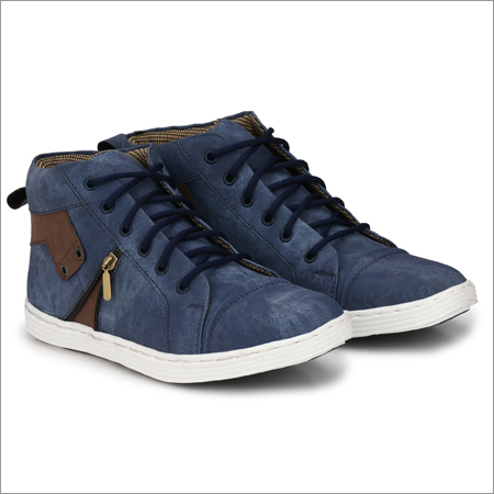 काले पुरुषों के कैज़ुअल स्नीकर्स