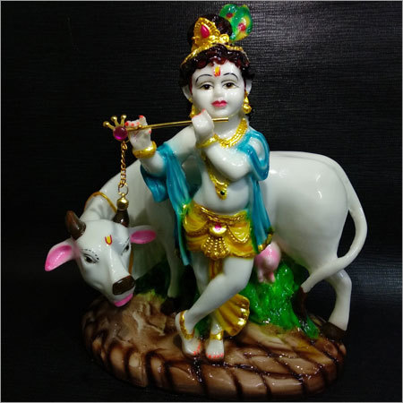 संगमरमर की भगवान कृष्ण की प्रतिमा