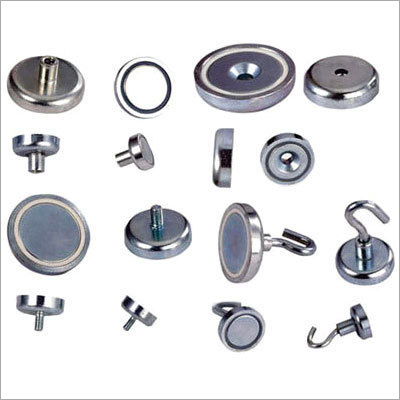 चादर और प्लेट्स को पकड़ने के लिए पॉट मैग्नेट्स