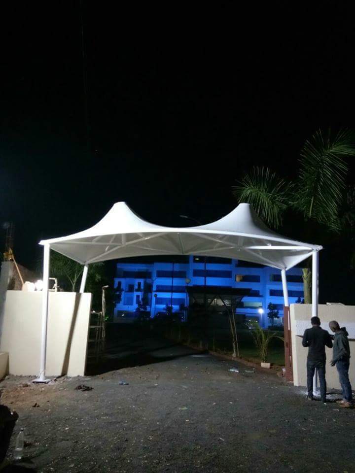 Garden Tensile Structure - Steel, Custom Sizes, Multicolor, Uv Resistant, 650 Gsm Pvc Wall Panels, Horizontal Open Style, Sliding Windows