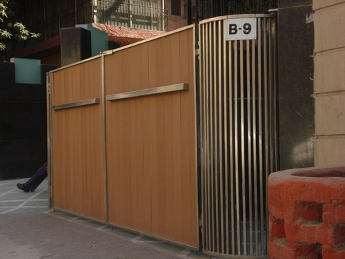 एसएस दरवाजे और हैंडल