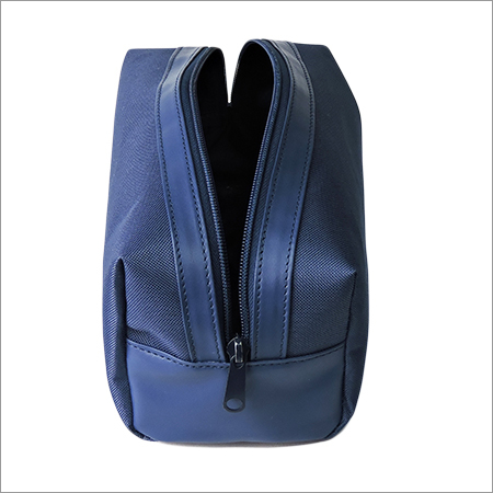 As Per Requirement Wash Bag
