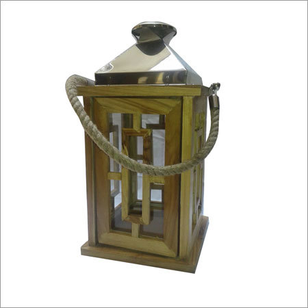 लकड़ी का लालटेन