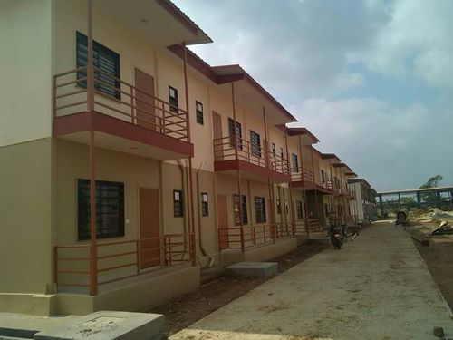 पूर्वनिर्मित फार्म हाउस