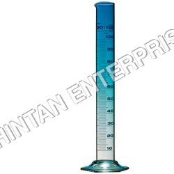 Measuring Cylinders - 1.5 kg Polypropylene, 63.5 mm Width | Lightweight, Excellent Chemical Resistance, Precise Volume Measurement