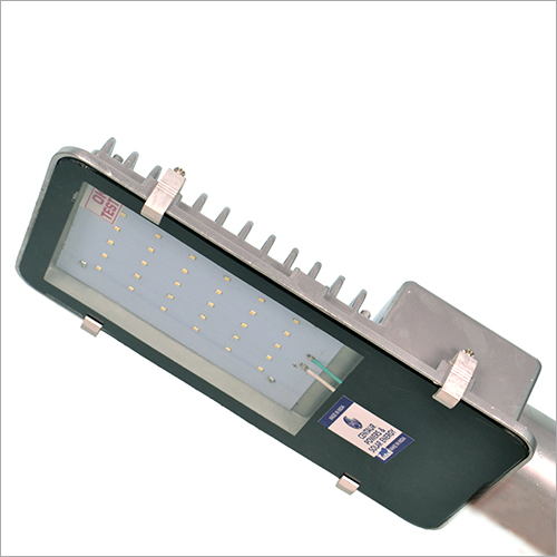 100W एसी स्ट्रीट लाइट्स