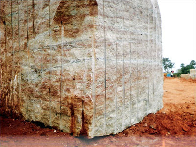 पीला ग्रेनाइट