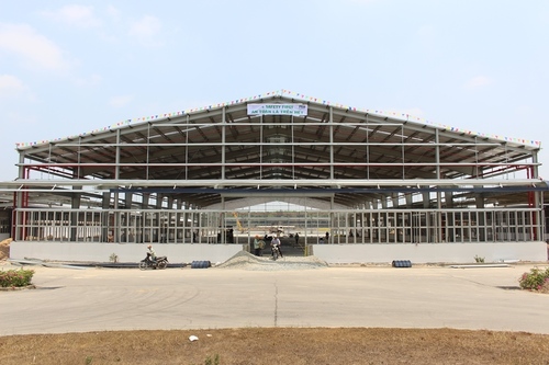 Front Elevation Of Structure Roof Material: Steel