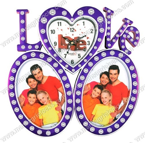 घड़ी के साथ लव फैमिली कोलाज फ्रेम