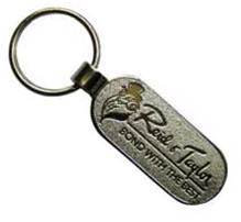 रेड टेलर मेटल किचेन