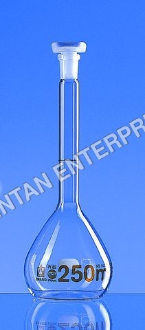 Volumetric Flask - Glass Material, Height 180mm, Weight 1.5kg, White Color | Laboratory Essential for Precise Measurements