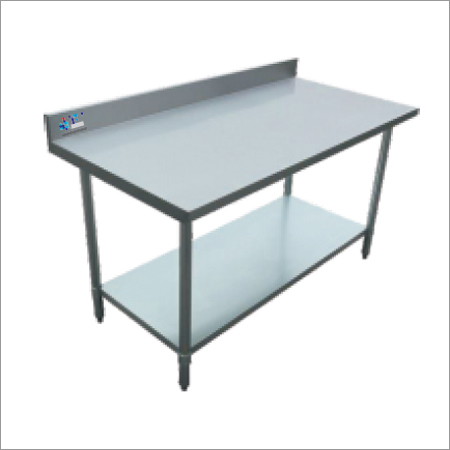 Food Serving Table Application: Restaurant