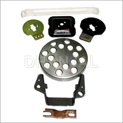 P Metal Components - High-Quality Pressed Metal Components | Automotive Use, Weight 100-500 Grams, Width 5-10 Millimeters, Customized Options Available