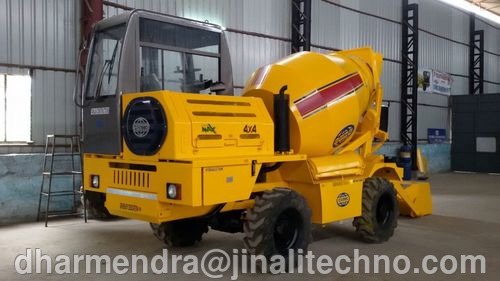 Mobile Self Loading Concrete Mixer