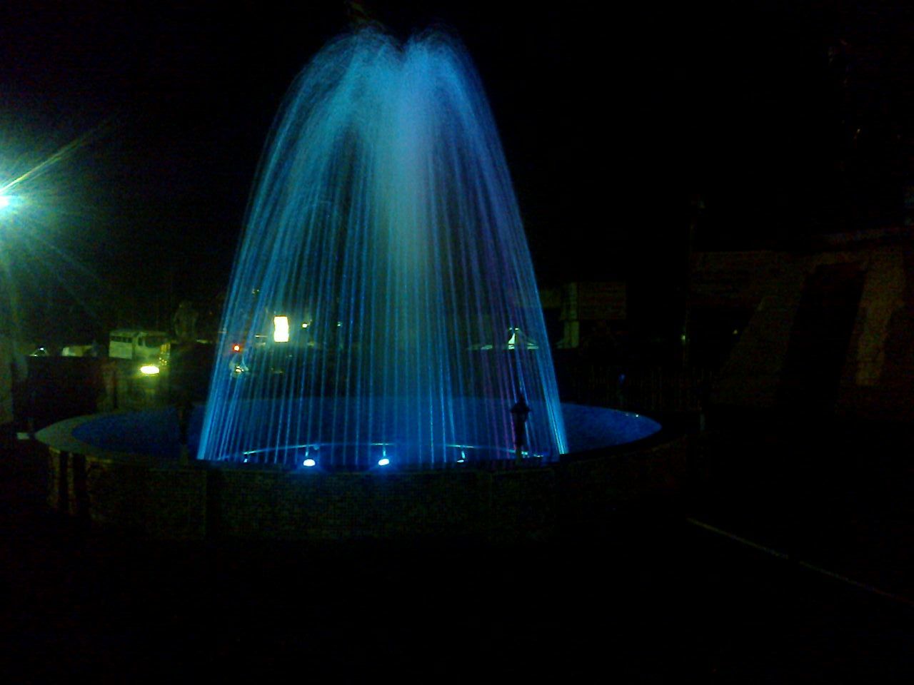 Water Hand Shape Fountain - Finest Concrete Material, Elegant Design , Captivating Ambient Appeal