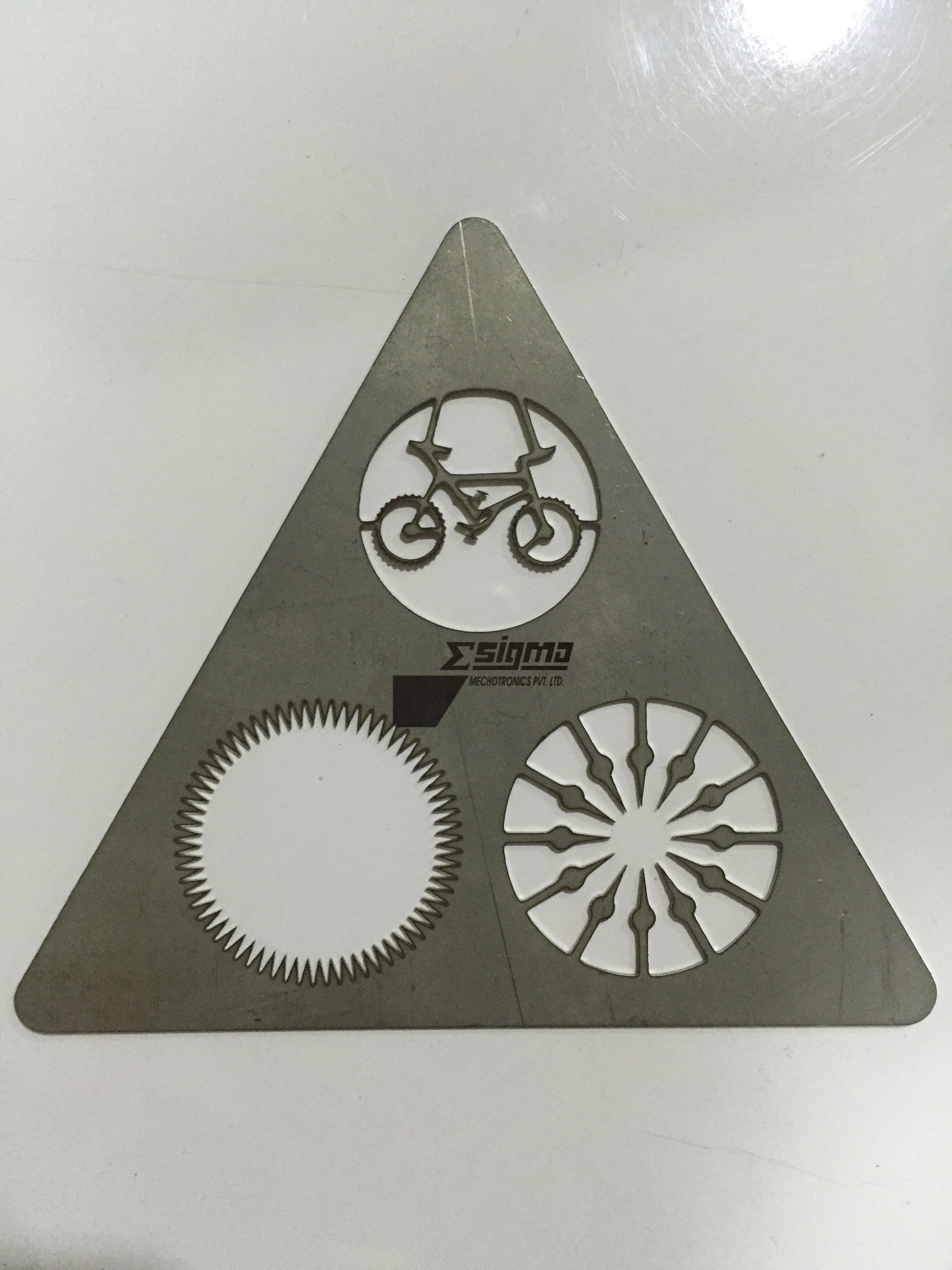 Sheet Metal Laser Cutting Machine - 4560 X 2880 X 1800 Mm | Cnc, Water Cooling, High Efficiency, Automatic Operation