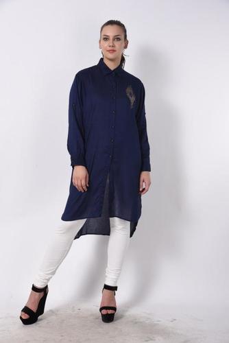 महिलाओं की डिजाइनर ड्रेस