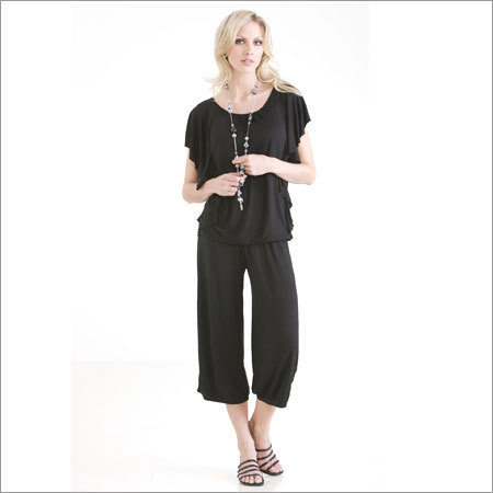 समारोहिक ड्रेस