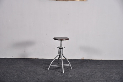 BAR STOOL