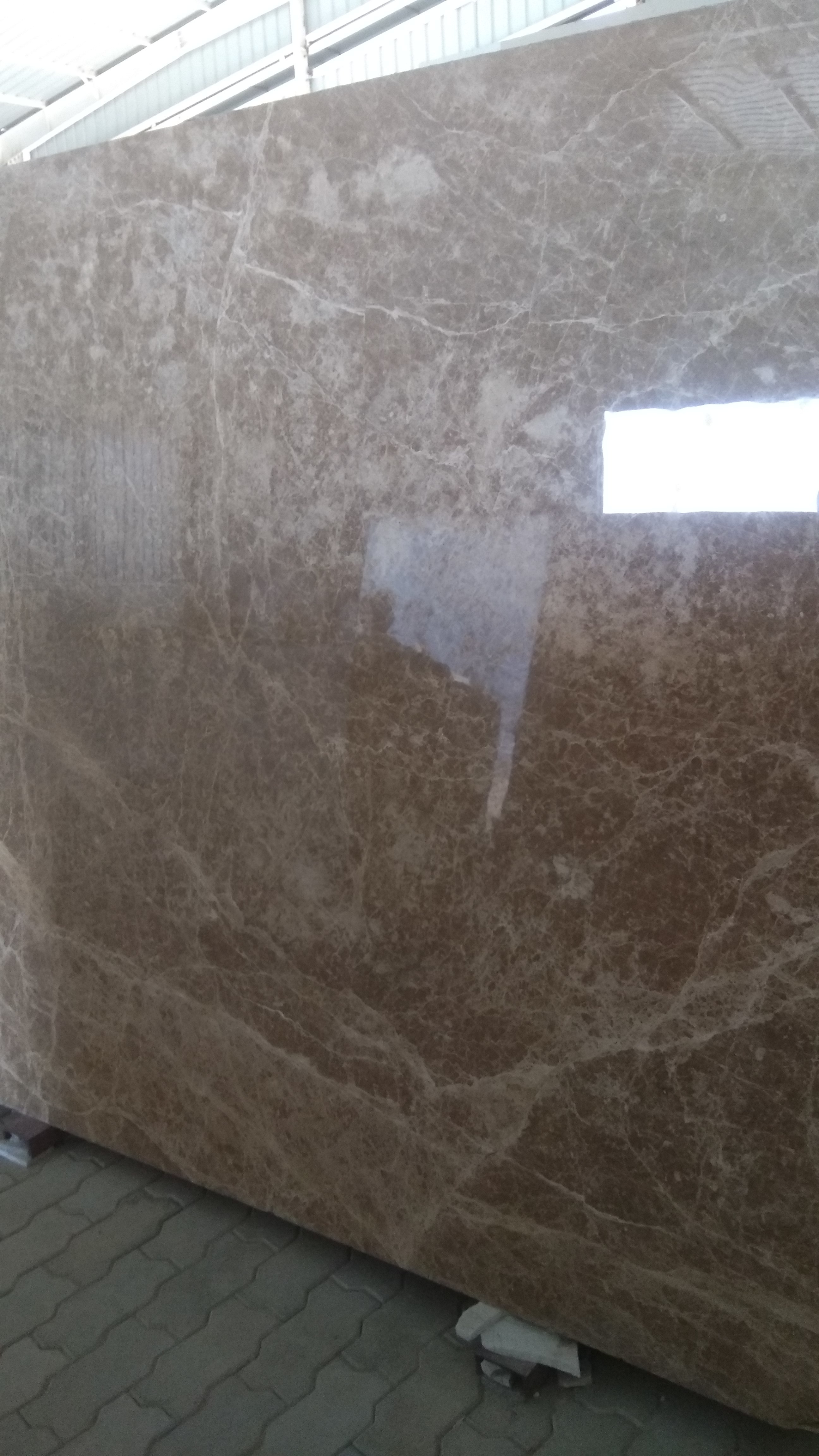 Light Emprador Size: 94*57*94