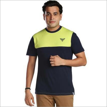 गोल टी-शर्ट