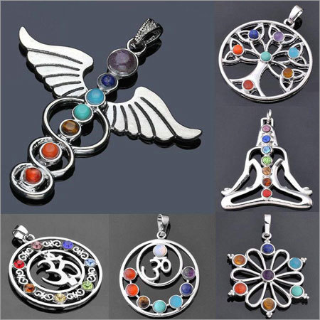 सात चक्र धातु पेंडेंट