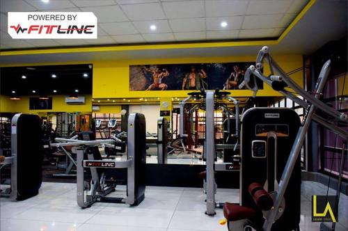 Black Commercial Gym Setup