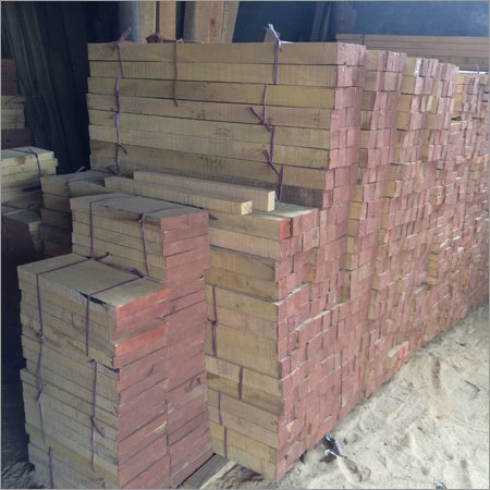 हल्दू वुड