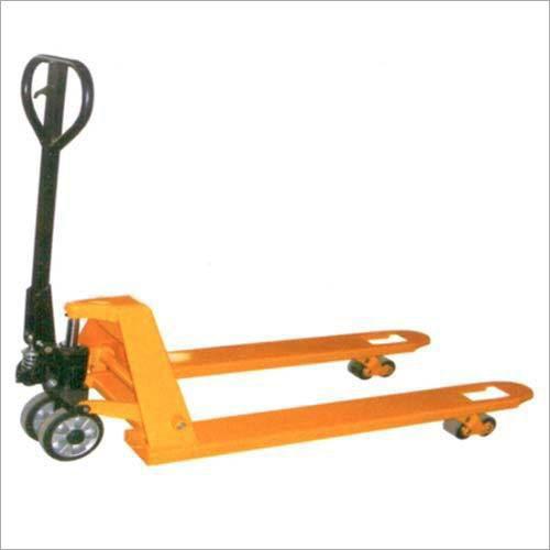 Hydraulic Pallet Truck Application: Storage Yard