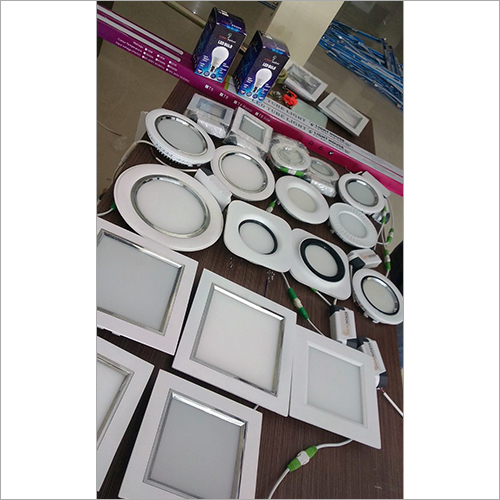 वर्ग पैनल प्रकाश