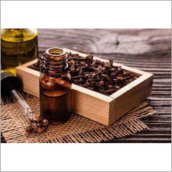 अनिवार्य शुद्ध लौंग का तेल