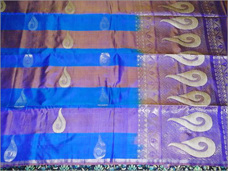 नीली और बैंगनी फैंसी बुट्टा साड़ी