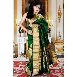 गहरे हरे रंग की मयूर सिल्क साड़ियां
