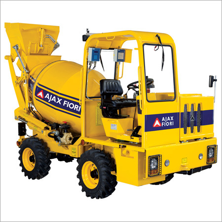 Self Loading Concrete Mixer Machine