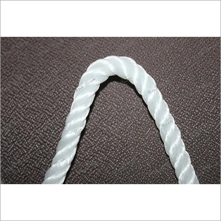 एक पैकेट में सफेद नायलॉन की रस्सी के रोल: 16