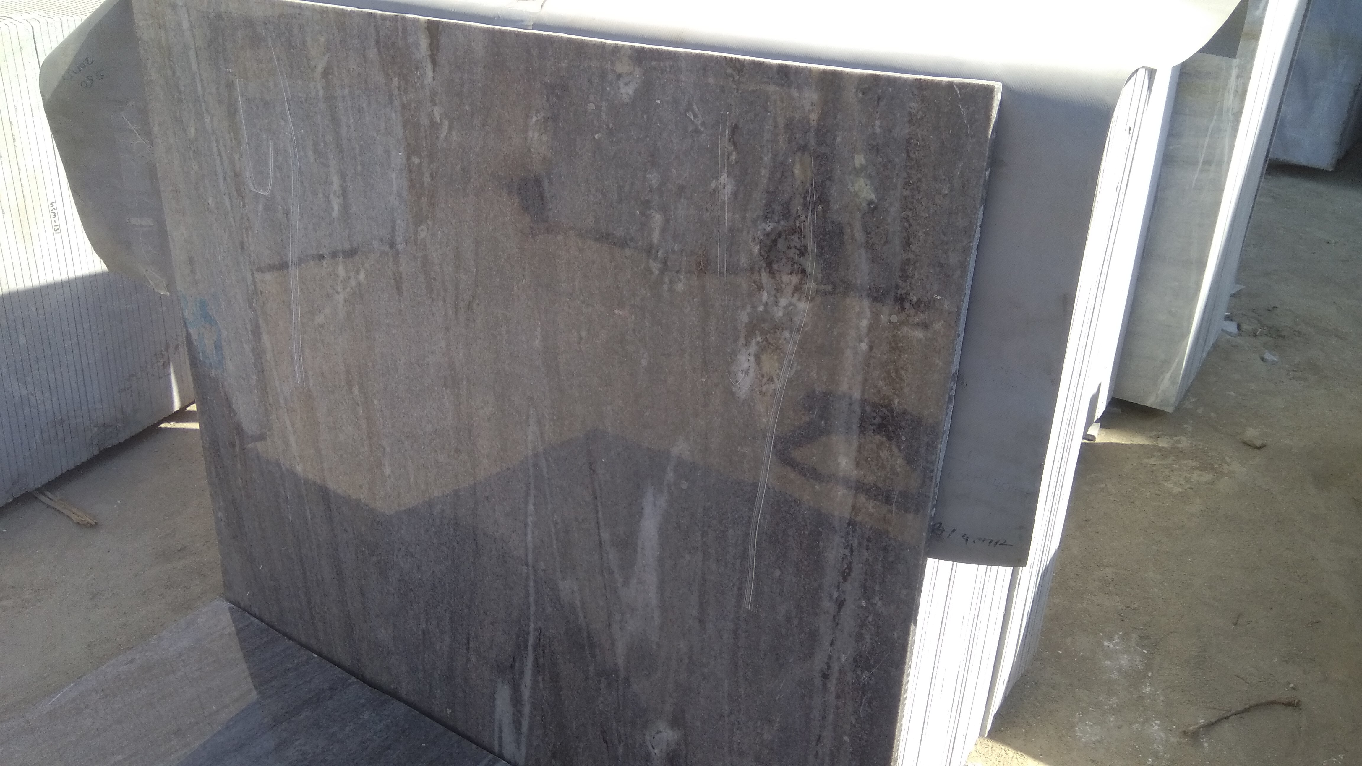 Indian Morchana Marble Size: 50*42*48