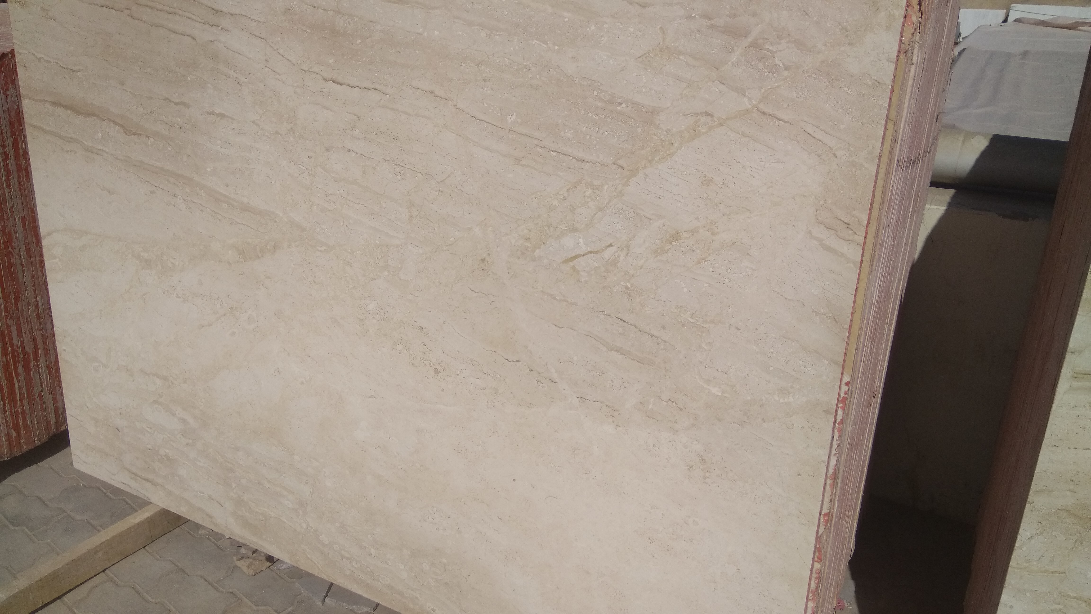 Imported Italian Dyna Marble Size: 90*61*71