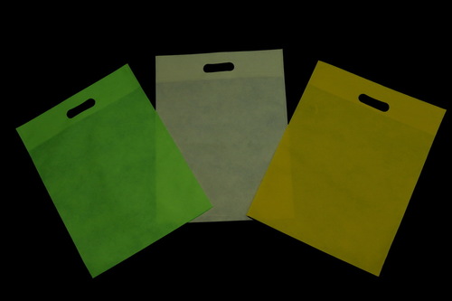 डी कट मल्टी कलर बैग