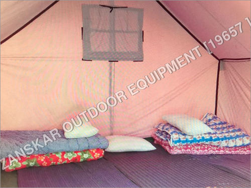 कैम्पिंग टेंट