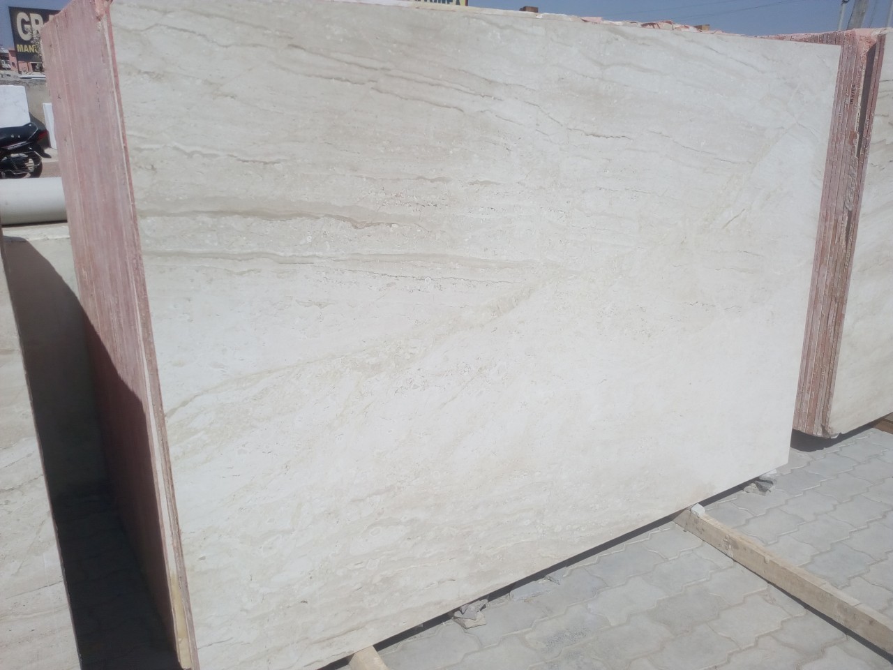 Beige Italian Light Cream Dyna Marble