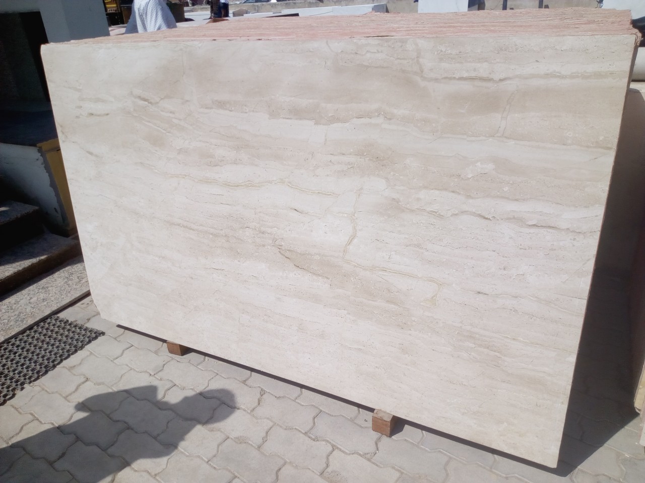 Italian Dyna Marble Size: 117*60*73